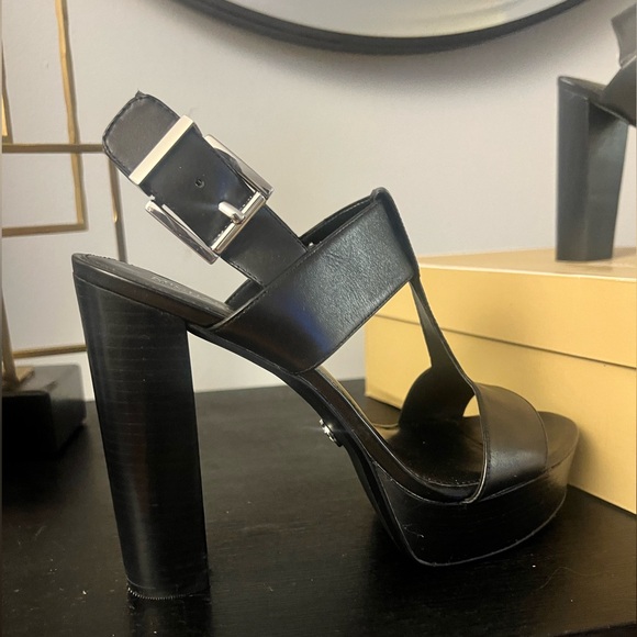 New Michael Kors Becker shoe Black size 9 - Picture 2 of 7